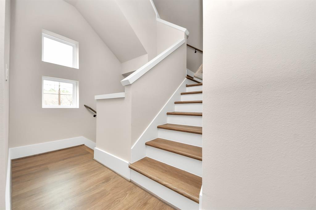 783 Mansfield Street, Houston, Texas image 8