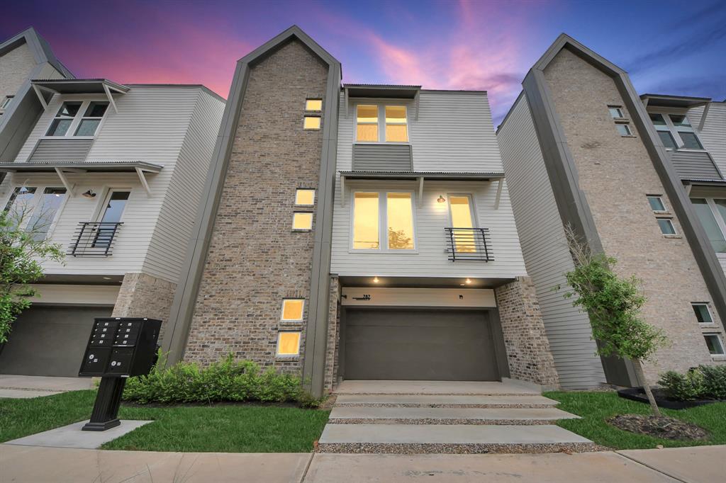 783 Mansfield Street, Houston, Texas image 3