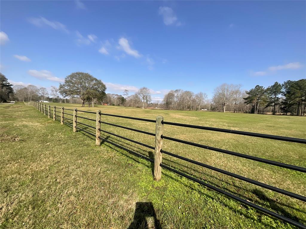 000 Seven Sisters Dr, New Caney, Texas image 11