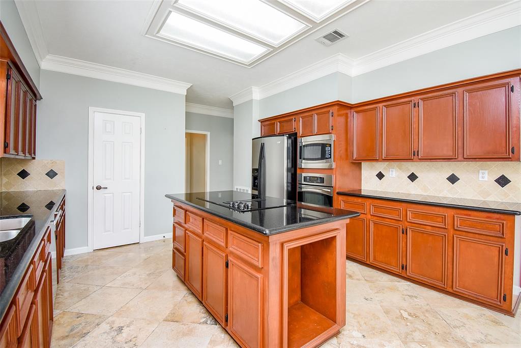 3319 Cumberland Drive, Missouri City, Texas image 18