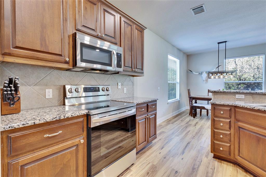 405 Alva Drive, Spicewood, Texas image 11