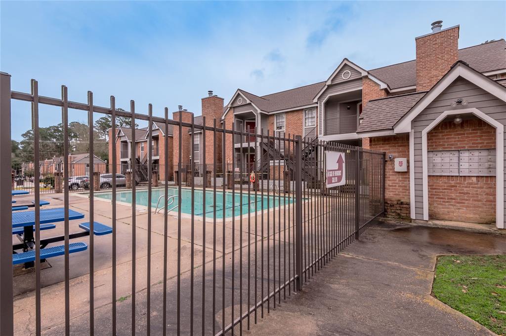 2402 Sycamore Avenue #D3, Huntsville, Texas image 26