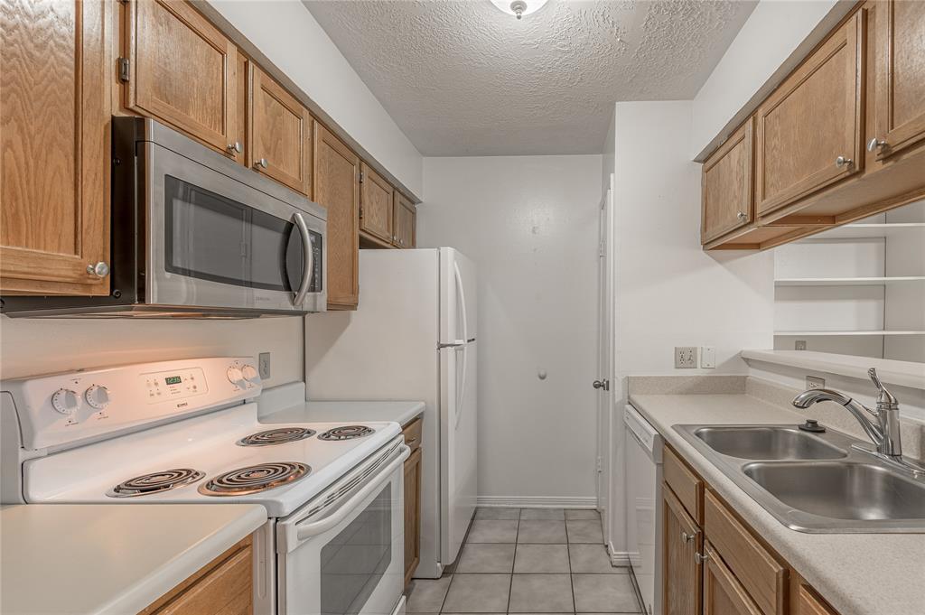 2402 Sycamore Avenue #D3, Huntsville, Texas image 14
