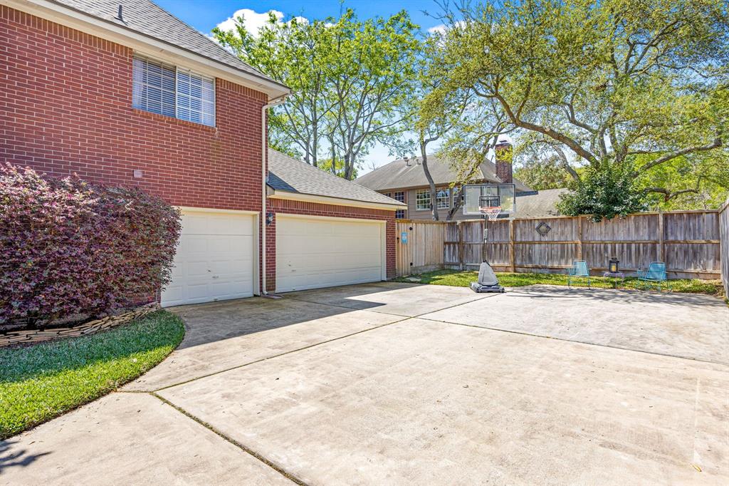 907 Live Oak Lane, Seabrook, Texas image 46
