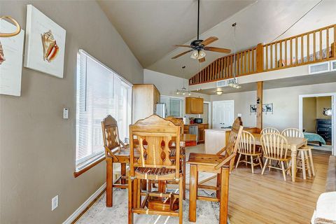 Single Family Residence in Gilchrist TX 1508 Hwy 87 17.jpg