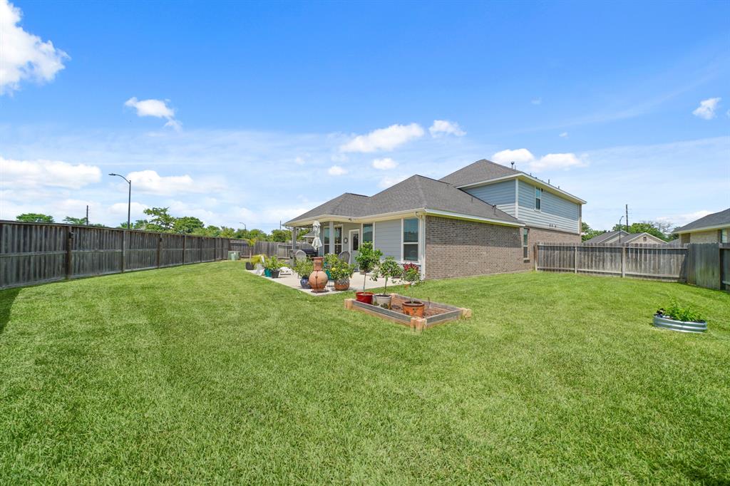 7410 Arabian Moon Trail, Fulshear, Texas image 37