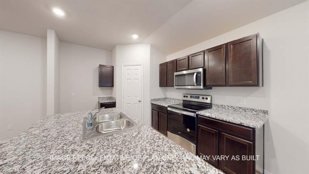 12525 Tarres Court, Lorena, Texas image 7