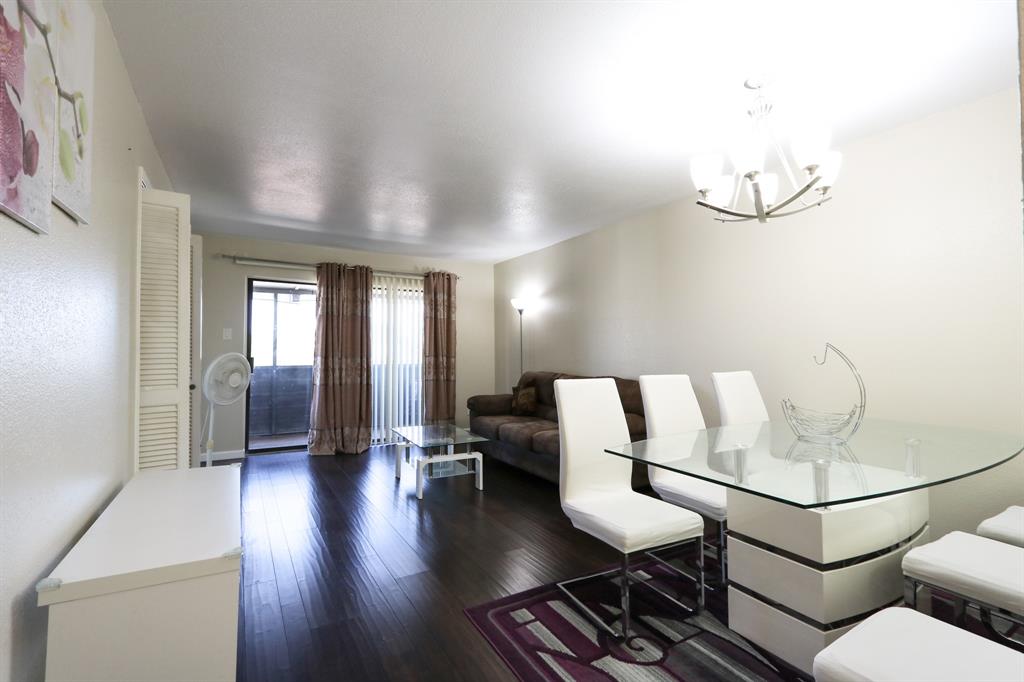 3035 Walnut Bend Lane #33, Houston, Texas image 1