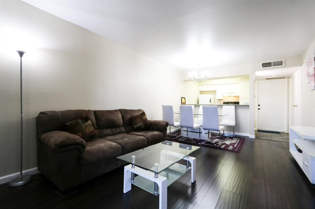 3035 Walnut Bend Lane #33, Houston, Texas image 29
