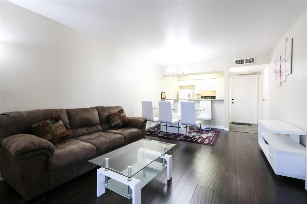 3035 Walnut Bend Lane #33, Houston, Texas image 19
