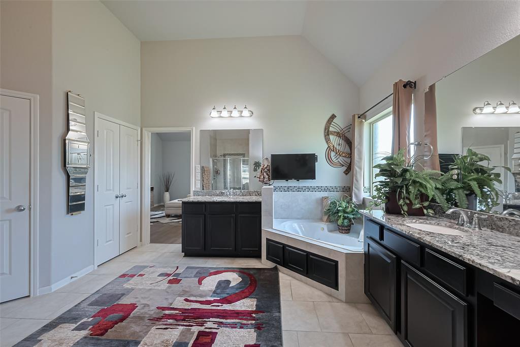 7502 Tejas Lakes Trail, Needville, Texas image 28
