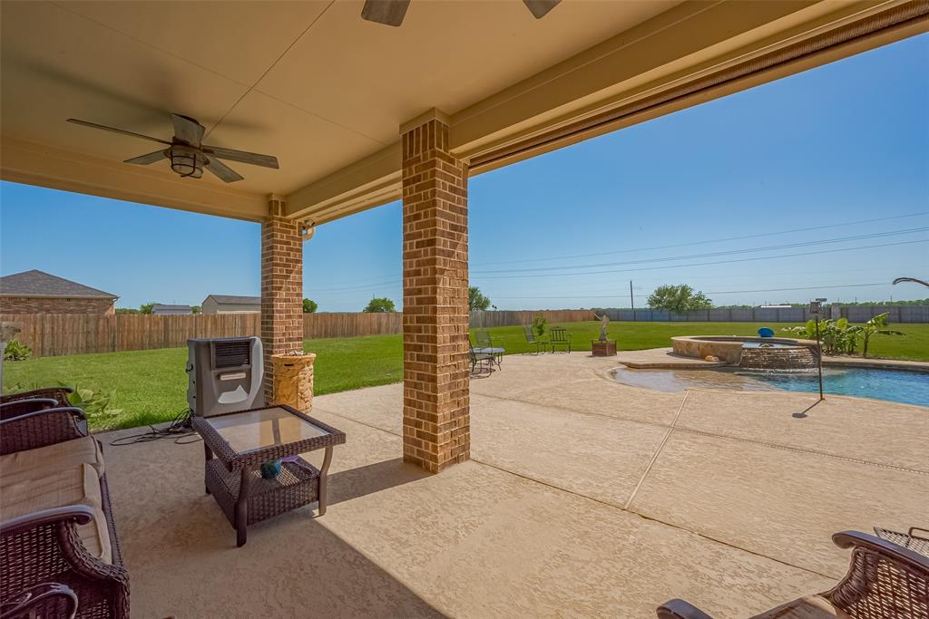 7502 Tejas Lakes Trail, Needville, Texas image 40