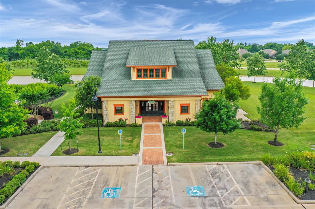 30219 Gold Finch Place, Fulshear, Texas image 11