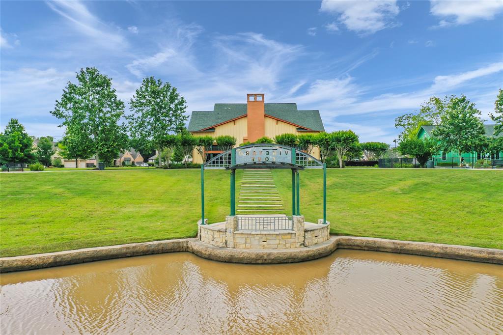 30219 Gold Finch Place, Fulshear, Texas image 12