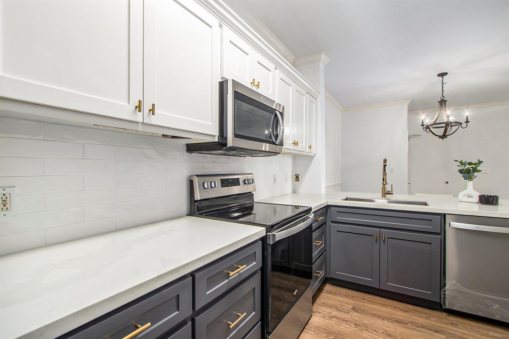 2100 Welch Street C101