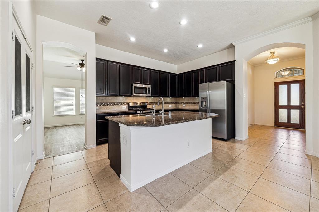 19222 Fisher Ridge Lane, Tomball, Texas image 12