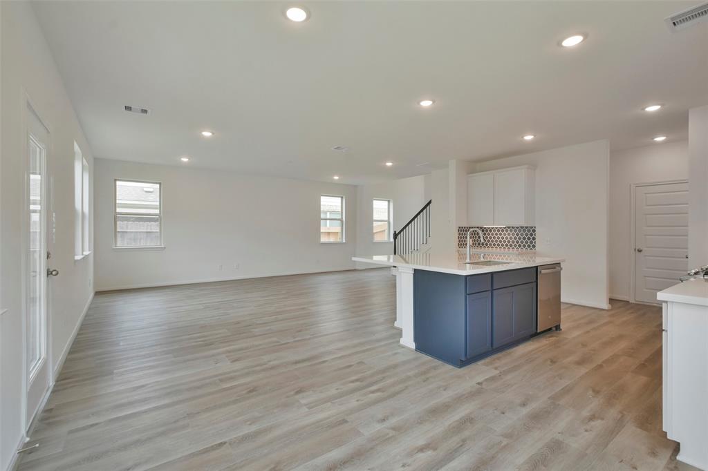 21024 Crinet Square Street, Kingwood, Texas image 18
