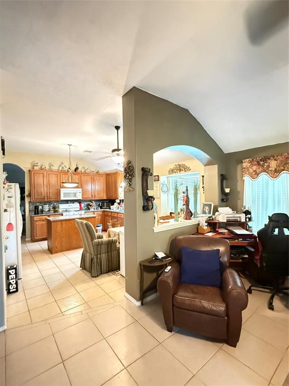20122 Yellow Canyon Falls Drive, Tomball, Texas image 7