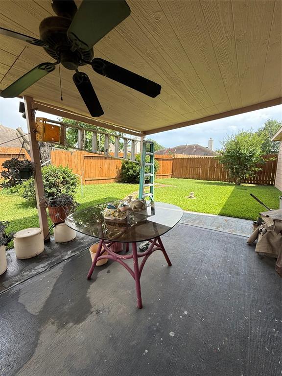 20122 Yellow Canyon Falls Drive, Tomball, Texas image 19