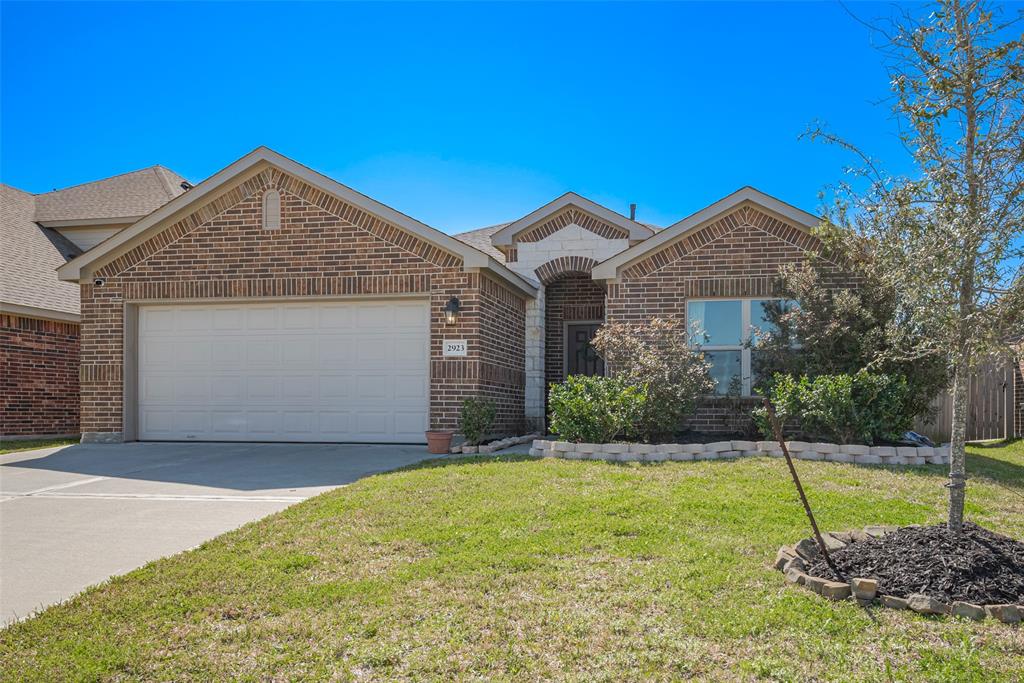 2923 Flying Horse Ln Lane, Dickinson, Texas image 4