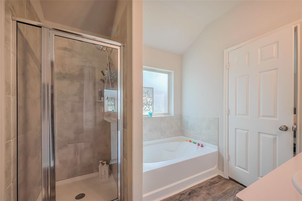 2923 Flying Horse Ln Lane, Dickinson, Texas image 35
