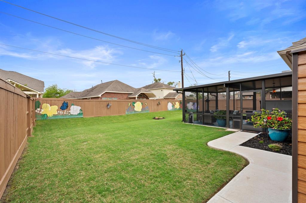 202 Bentwater Lane, Clute, Texas image 42