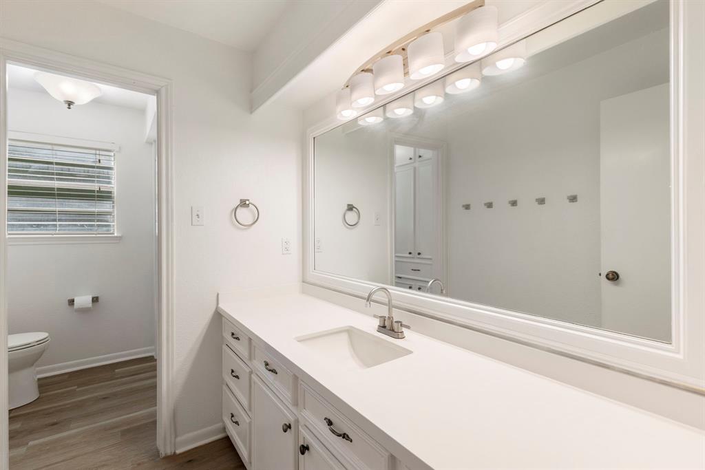 26715 Maplewood Drive, Spring, Texas image 28
