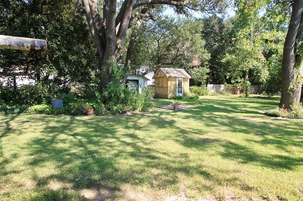 2412 Meadow Lane, La Marque, Texas image 16