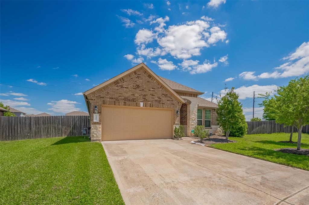 6406 Sterling Shores Lane, Rosenberg, Texas image 2