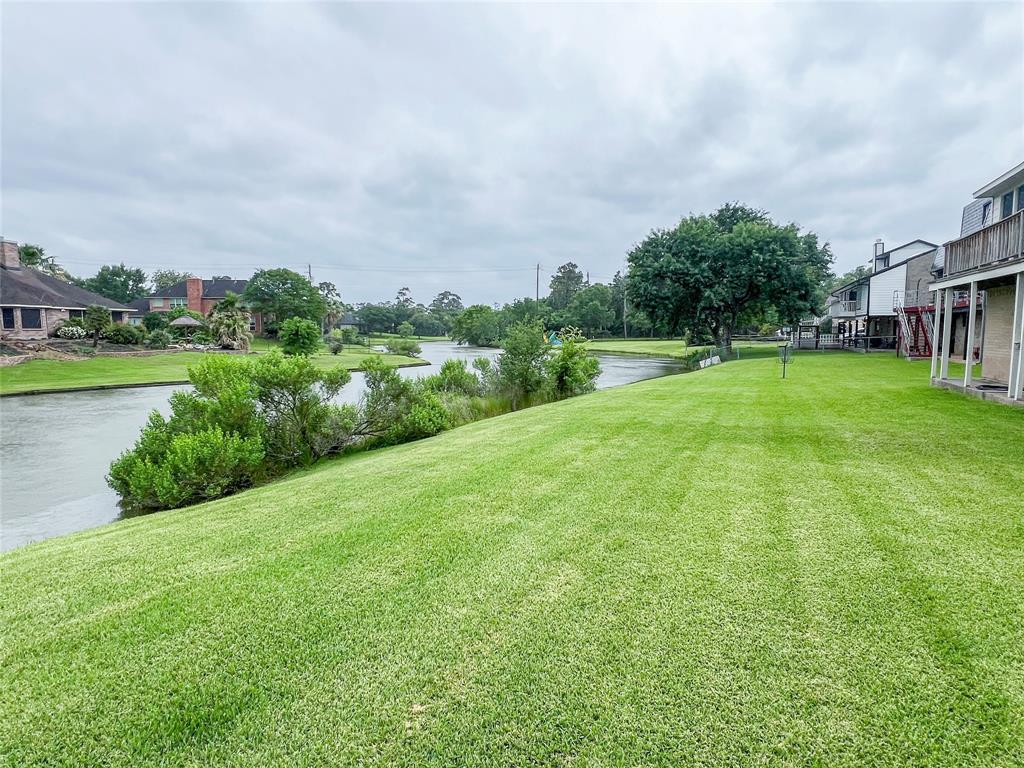 3203 Bayou Drive, La Porte, Texas image 2