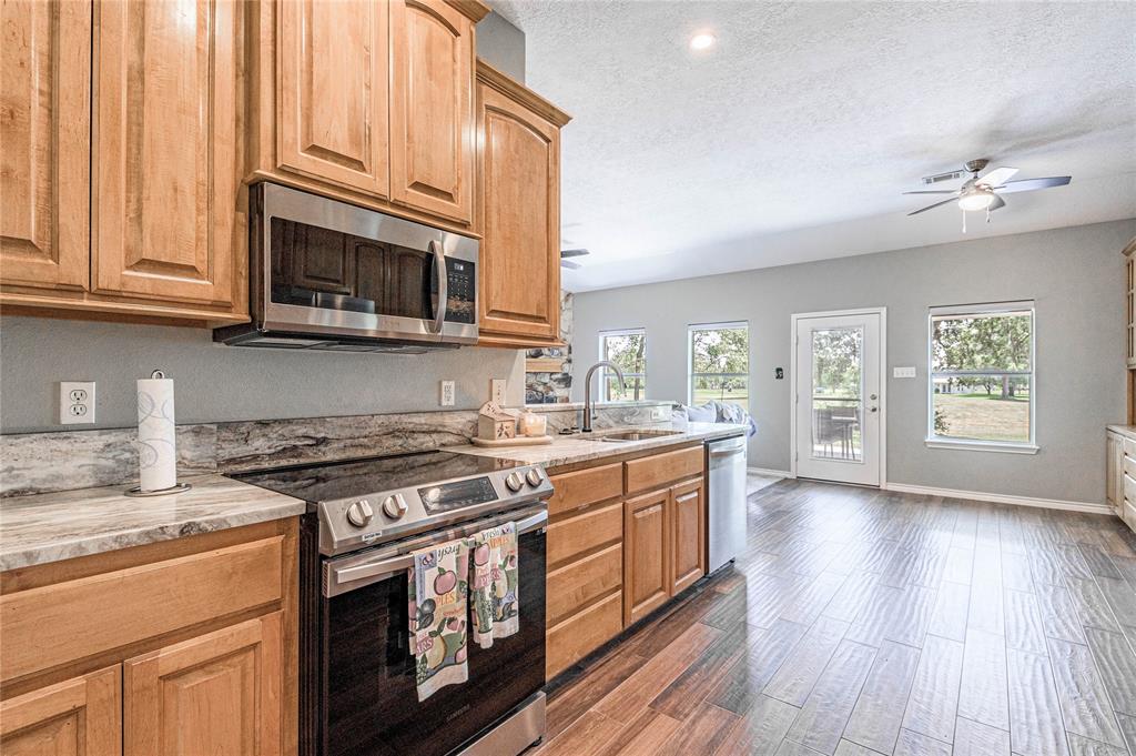 22 Greenway Drive, Trinity, Texas image 13