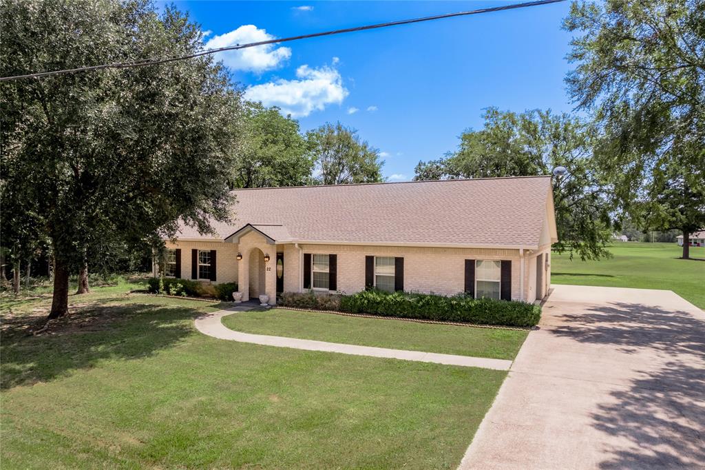22 Greenway Drive, Trinity, Texas image 4