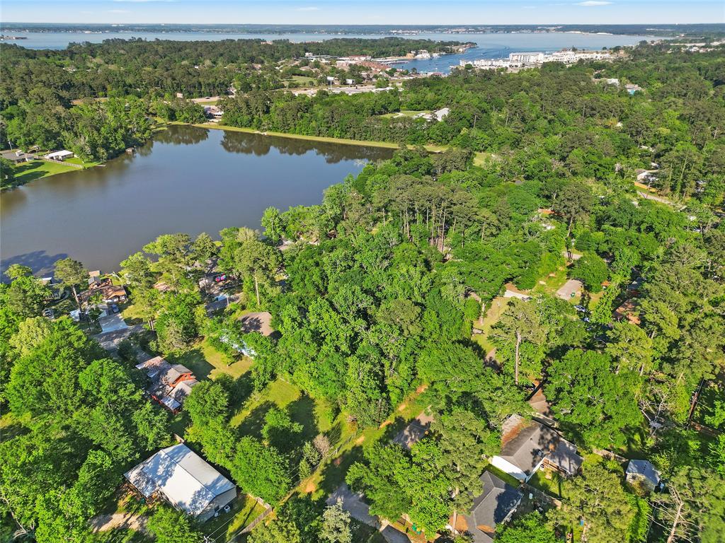 00 Arrowhead Drive, Conroe, Texas image 3