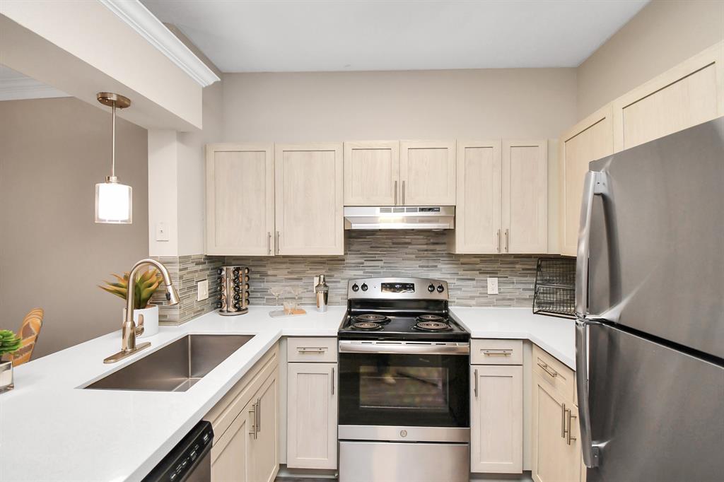 3225 Woodland Park Drive 1143