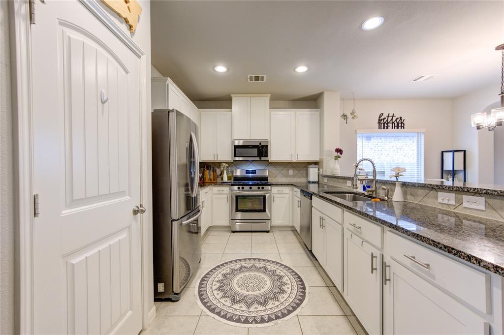 5318 Decatur Court, Dickinson, Texas image 3