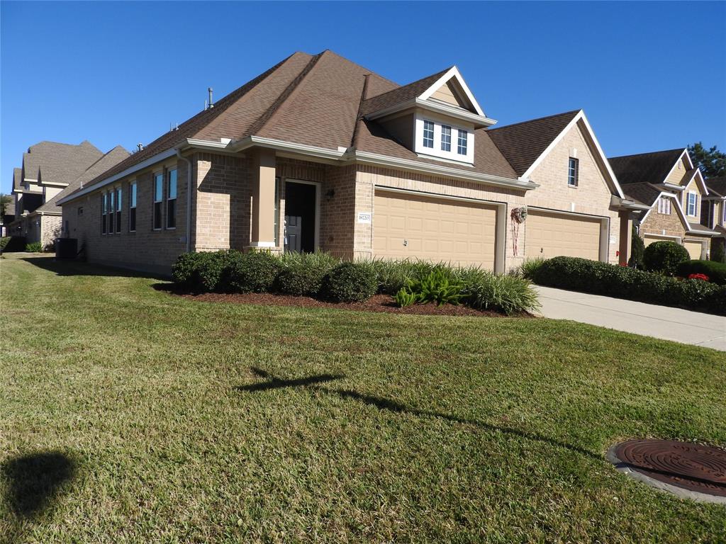 18720 Serenity Loch Drive, Spring, Texas image 3