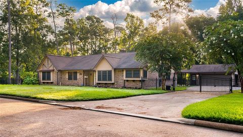 Photo of 16602 E Kingscoate Drive, Crosby, TX 77532 (MLS # 46629781)