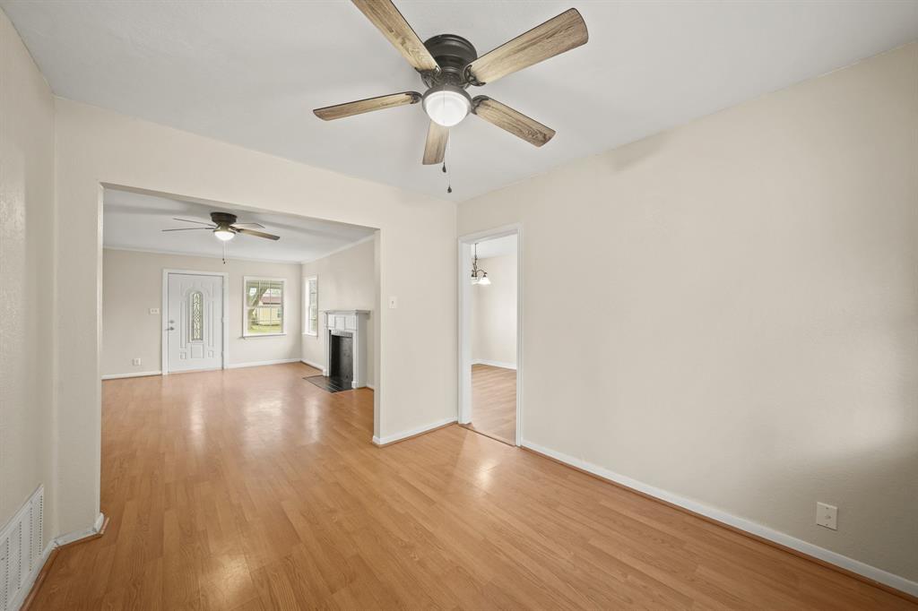 1326 W 6th Street, Freeport, Texas image 7
