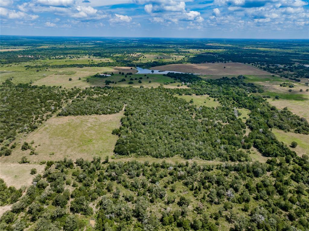 13 Armstrong Road, Waelder, Texas image 3