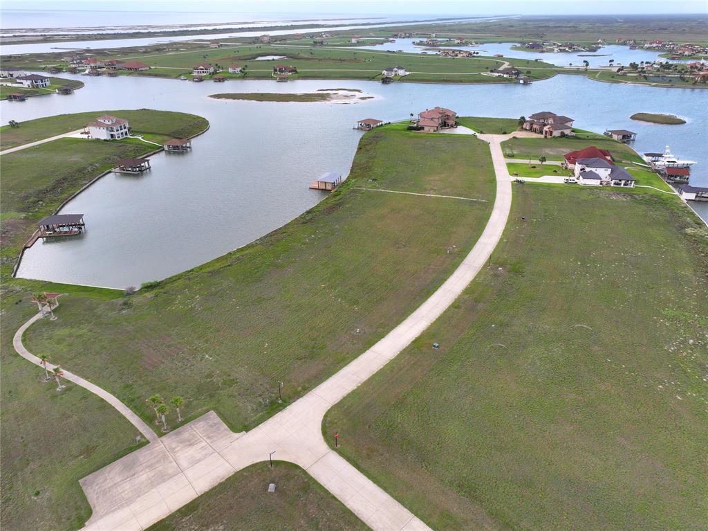 33 W Burgundy Bay, Port O Connor, Texas image 6