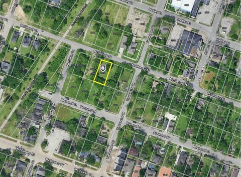 Photo of 3212 Mcilhenny Street, Houston, TX 77004 (MLS # 75911684) Photo of 3212 Mcilhenny Street, Houston, TX 77004 (MLS # 75911684)