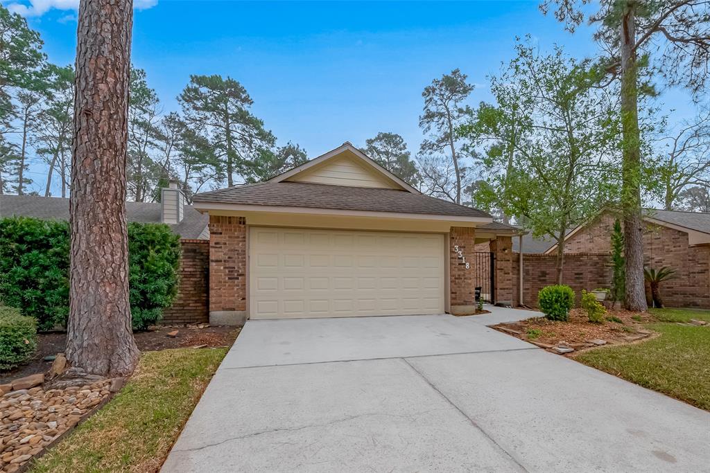 3318 Beech Point Drive, Kingwood, Texas image 2