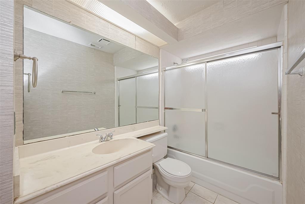 3318 Beech Point Drive, Kingwood, Texas image 24