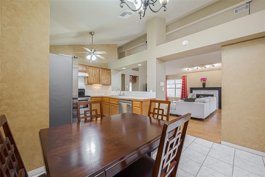 3318 Beech Point Drive, Kingwood, Texas image 13