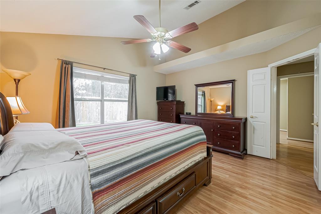 3318 Beech Point Drive, Kingwood, Texas image 26