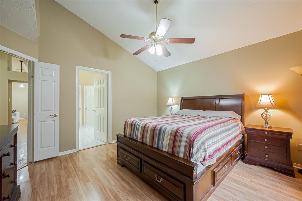 3318 Beech Point Drive, Kingwood, Texas image 28