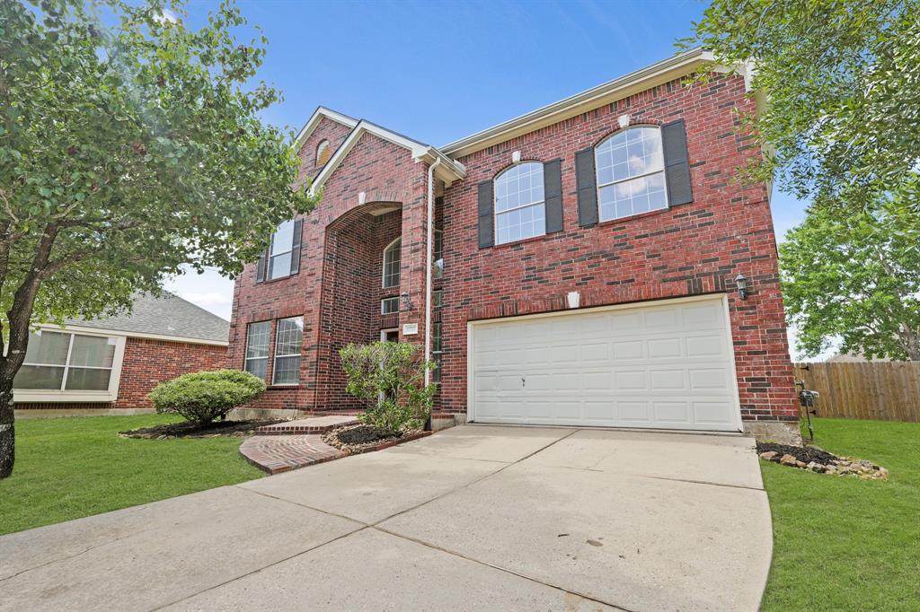 6727 Village Bridge Drive, Humble, Texas image 1