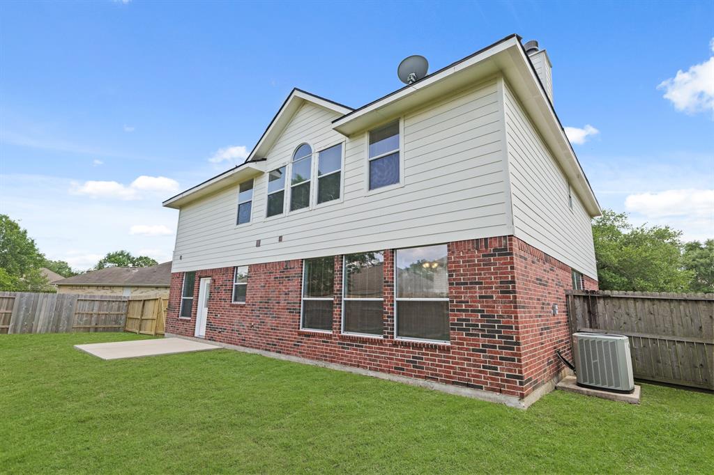 6727 Village Bridge Drive, Humble, Texas image 42