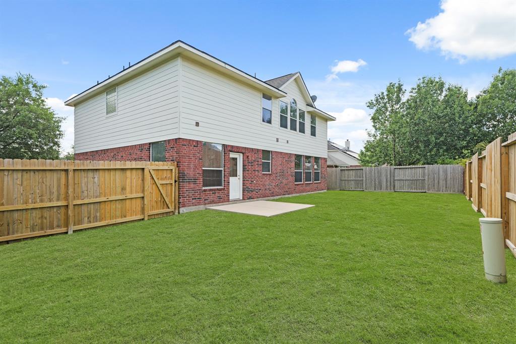 6727 Village Bridge Drive, Humble, Texas image 40