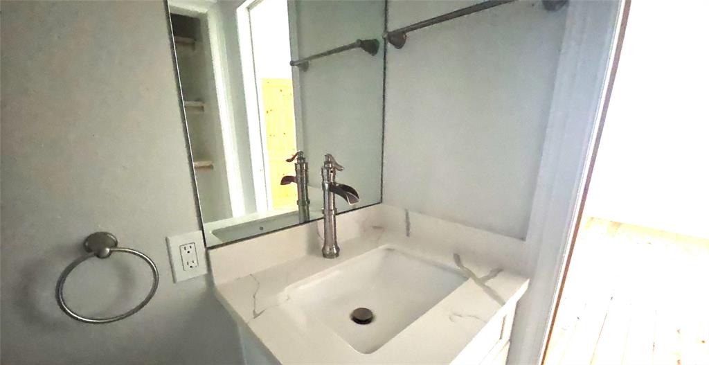5910 Avenue T Rear, Galveston, Texas image 18